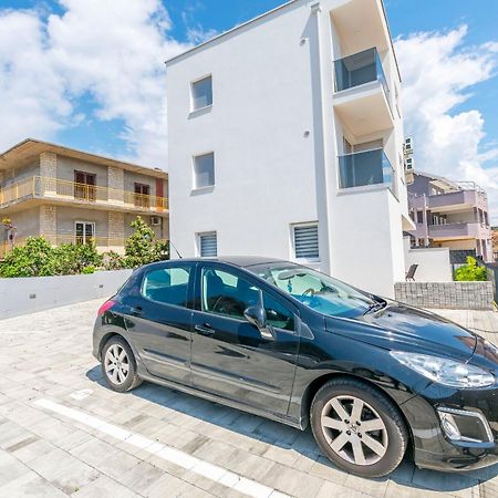 Apartments Tonka Primošten Екстериор снимка