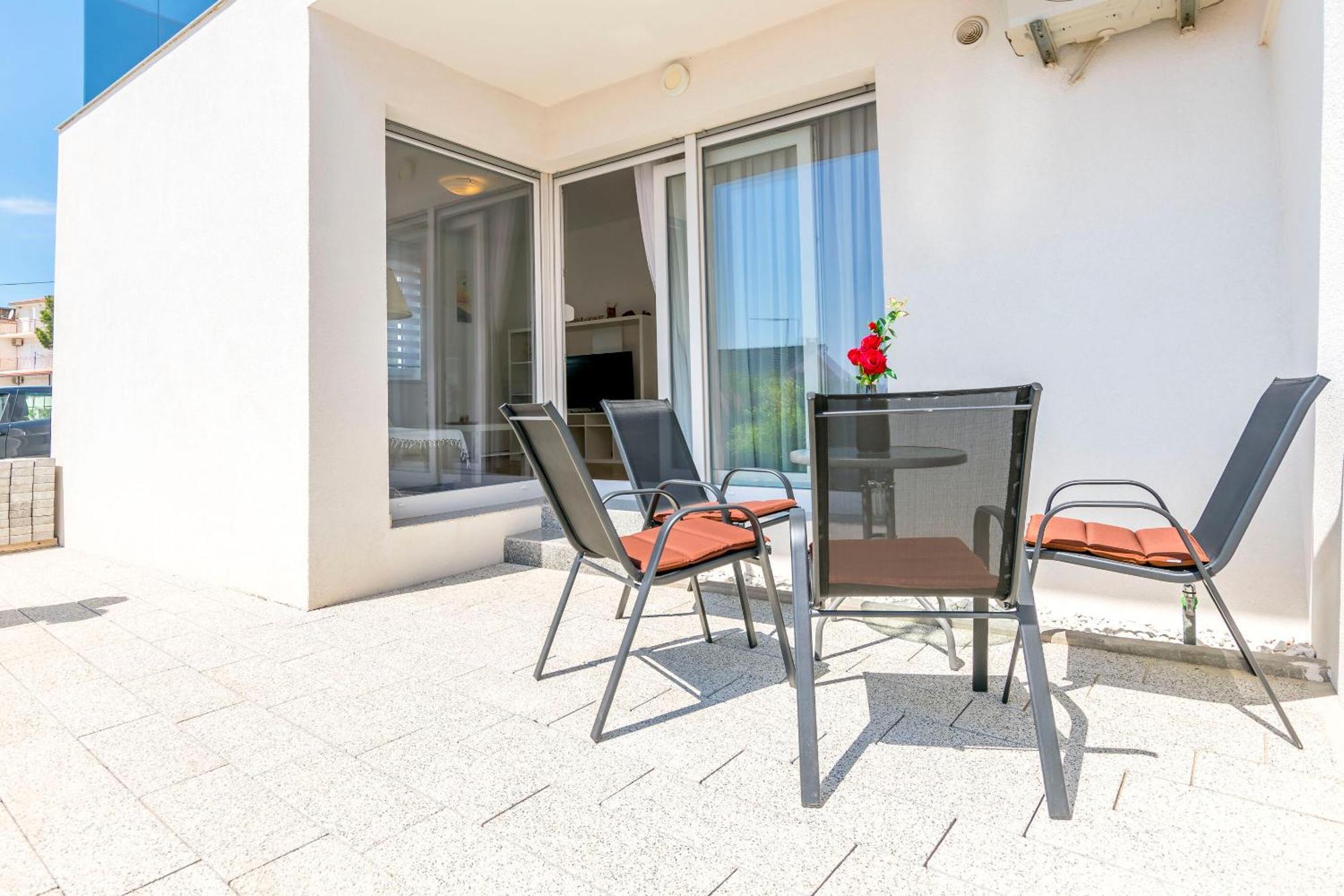 Apartments Tonka Primošten Стая снимка